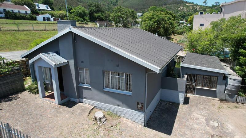 Commercial Property for Sale in Knysna Central Western Cape